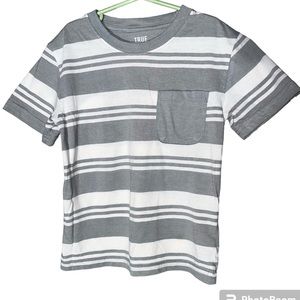 🆓 With Any Bundle 🆓Gray & White Boys True Striped T-Shirt Small